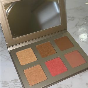 iconic london blaze chaser face palette